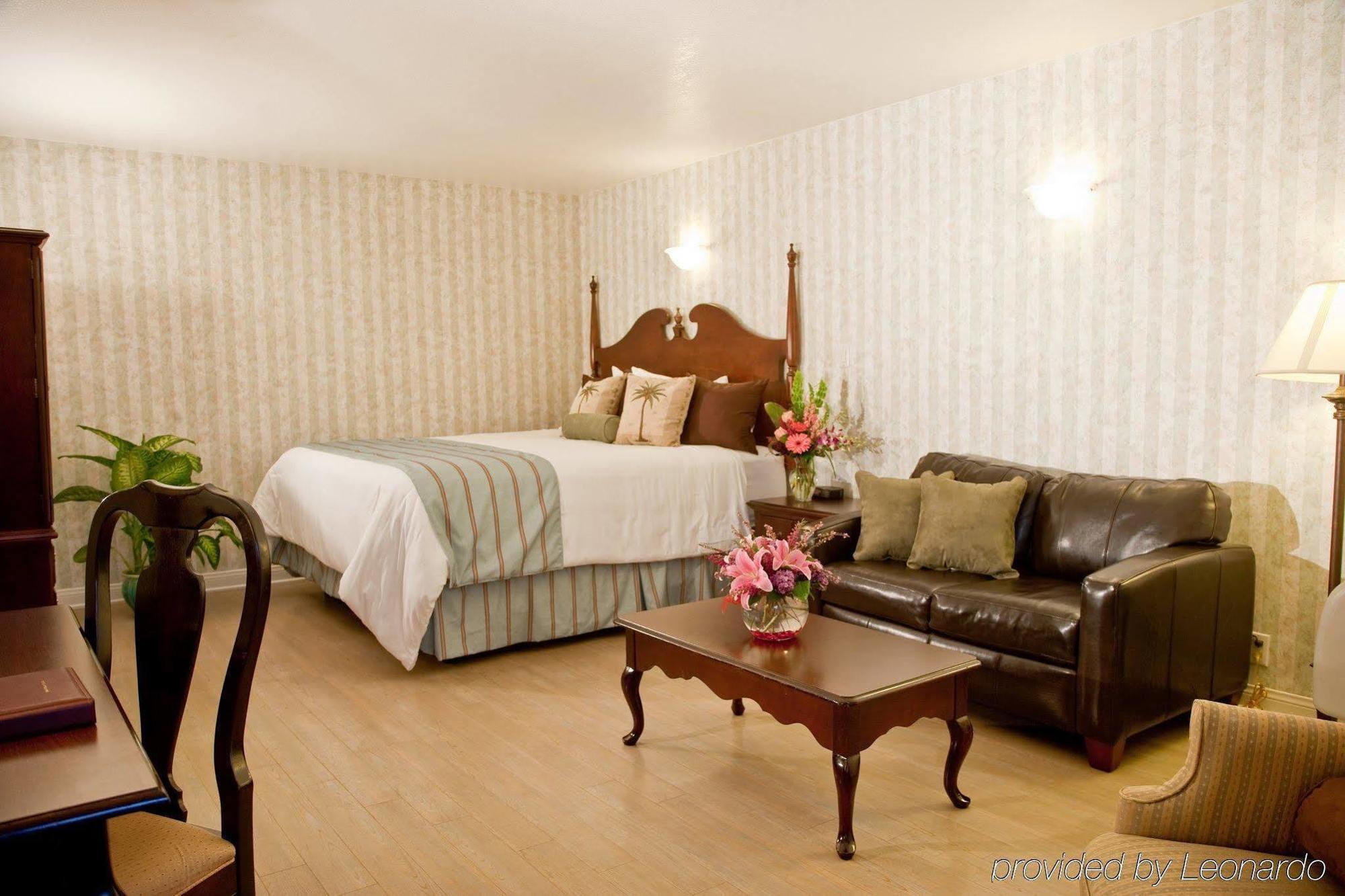 Carousel Inn And Suites Anaheim Szoba fotó