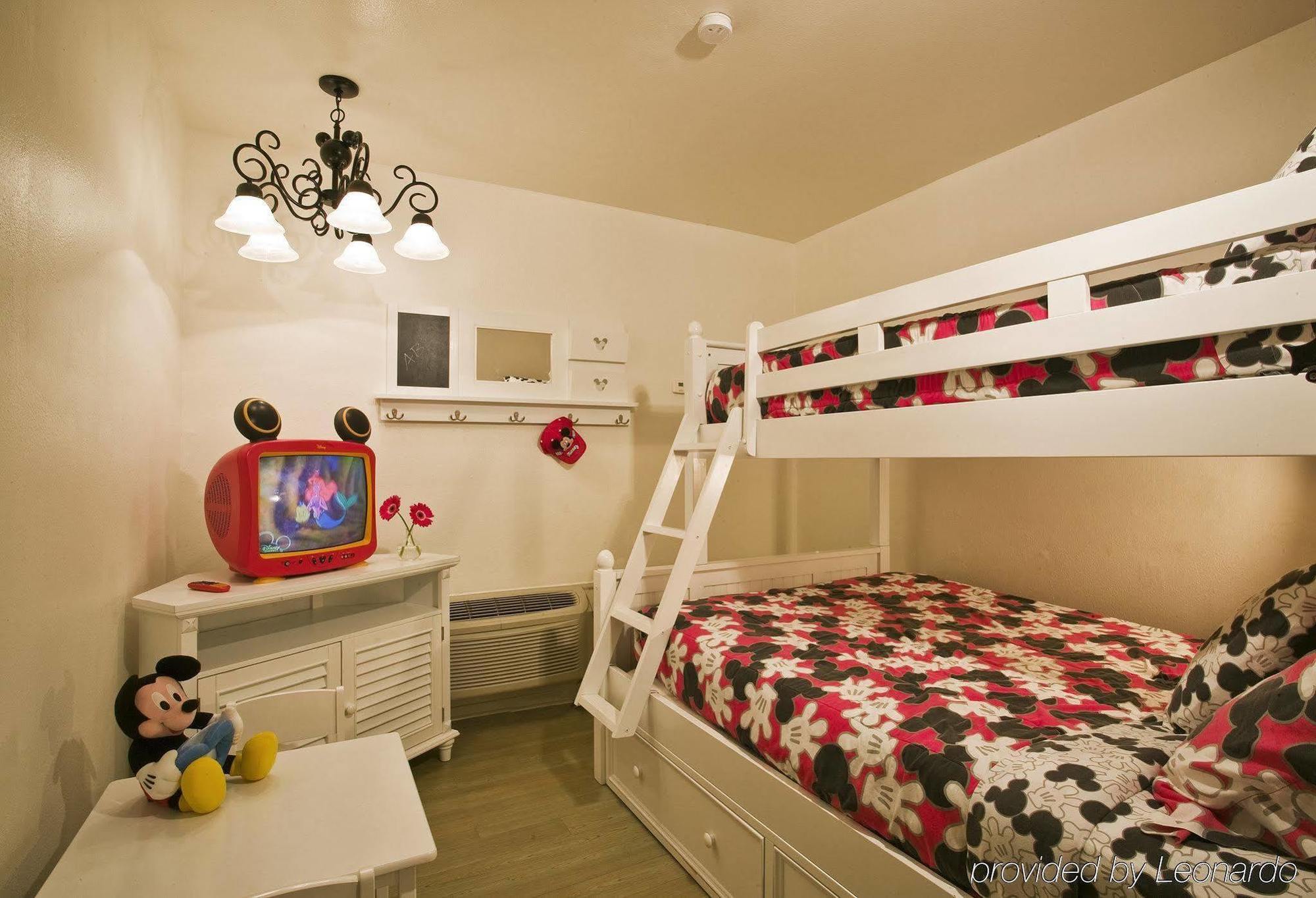 Carousel Inn And Suites Anaheim Szoba fotó